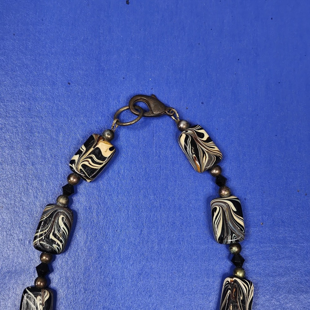 Vintage Bohemian Gypsy Aged Brass Medallion Necklace Swirled Glass Bead Strand - Picture 8 of 13